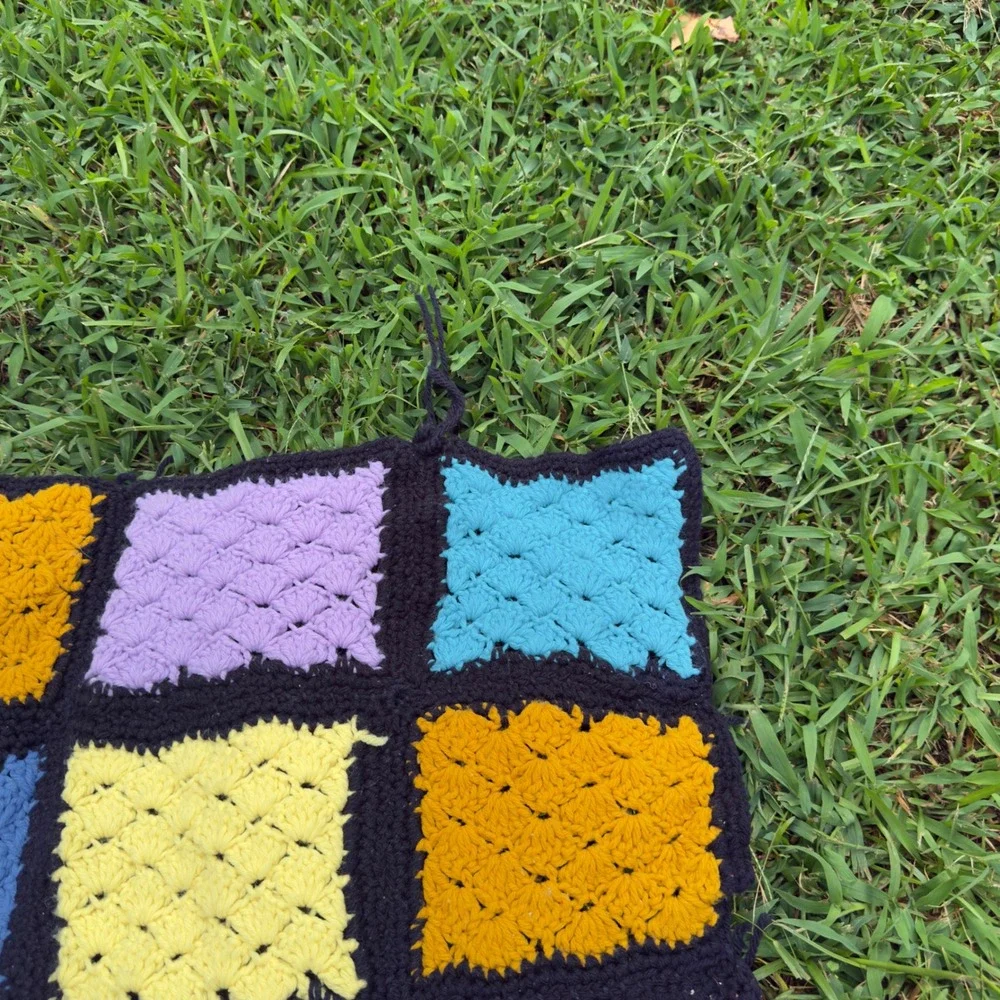 Vintage Handmade Crochet Patchwork Afghan Multi-Color Shell Stitch Throw Blanket